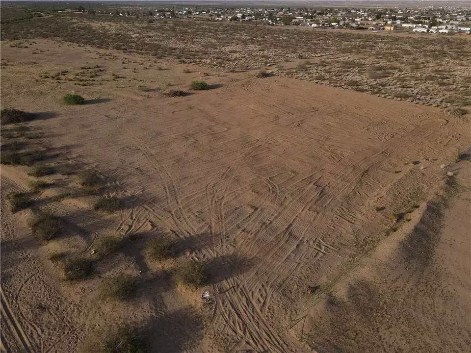  016 W Claim Dr # S, Golden Valley, AZ 86413 photo 6