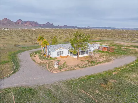7113 W Hualapai Rd, Golden Valley, AZ 86413