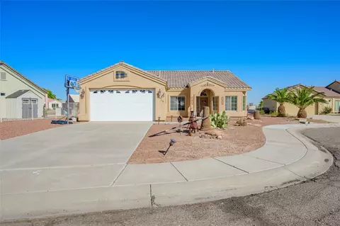 10719 S Peaceful Water Cv, Mohave Valley, AZ 86440
