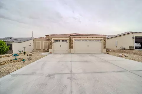 2013 E Valor Dr, Fort Mohave, AZ 86426