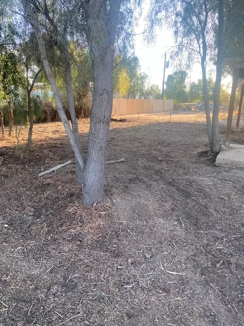 2048 E Hackamore Dr, Mohave Valley, AZ 86440