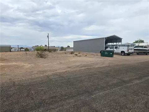 13175 S Cove Pkwy, Topock, AZ 86436