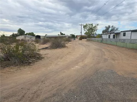 5378 E Gila Pl, Topock, AZ 86436 photo 3