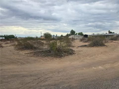 5378 E Gila Pl, Topock, AZ 86436 photo 2