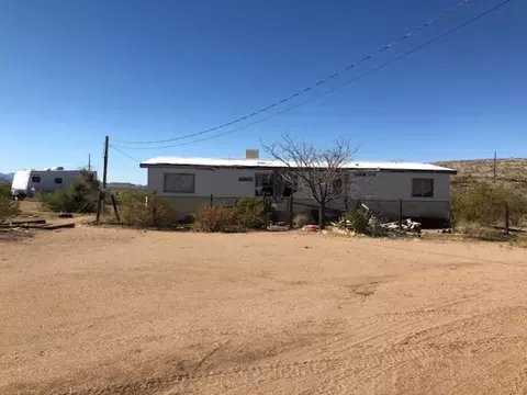 4348 W Scott Dr, Golden Valley, AZ 86413