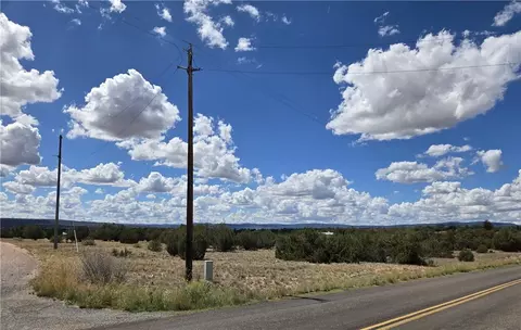26375 W Fort Rock Rd, Seligman, AZ 86337