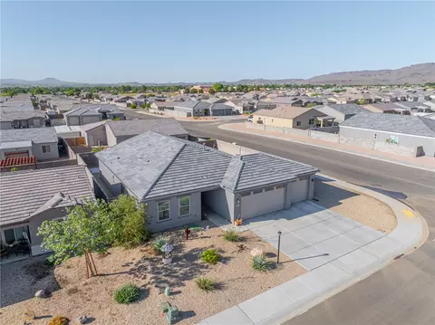 View/Area - 2842 E Colina Vis, Kingman, AZ 86409 photo 3 of 7