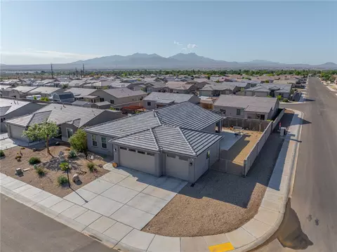 View/Area - 2842 E Colina Vis, Kingman, AZ 86409 photo 1 of 7
