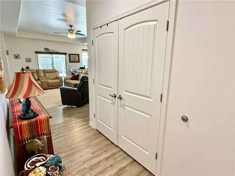 Entry Way - 2842 E Colina Vis, Kingman, AZ 86409 photo 2 of 5