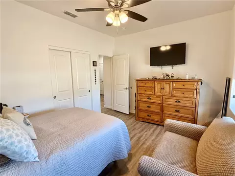 Bedroom - 2842 E Colina Vis, Kingman, AZ 86409 photo 4 of 6