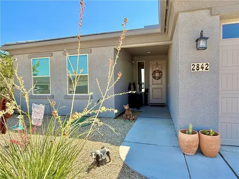 Exterior - 2842 E Colina Vis, Kingman, AZ 86409 photo 3 of 8