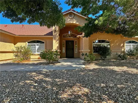 2942 Rawhide Dr, Kingman, AZ 86401