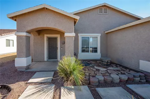 Exterior - 3960 E Ames Ave, Kingman, AZ 86409 photo 3 of 5