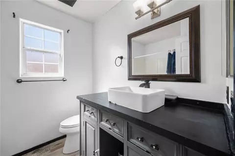 Bath - 3960 E Ames Ave, Kingman, AZ 86409 photo 4 of 4