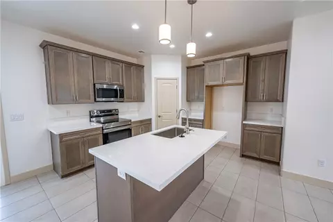 Kitchen - 2485 E Devlin Ave, Kingman, AZ 86409 photo 1 of 3