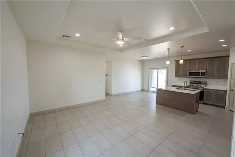 Living - 2485 E Devlin Ave, Kingman, AZ 86409 photo 2 of 3