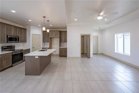 Living - 2485 E Devlin Ave, Kingman, AZ 86409 photo 1 of 3