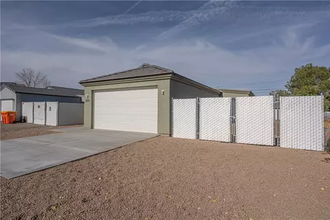 Exterior - 2485 E Devlin Ave, Kingman, AZ 86409 photo 2 of 5