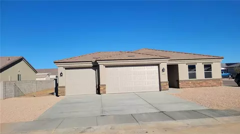3487 E Rusty Spur Ave, Kingman, AZ 86409