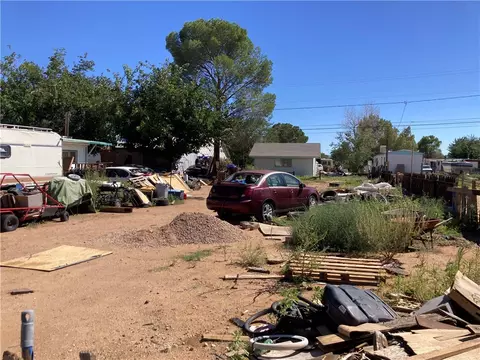 2720 E Ames, Kingman, AZ 86409 photo 2
