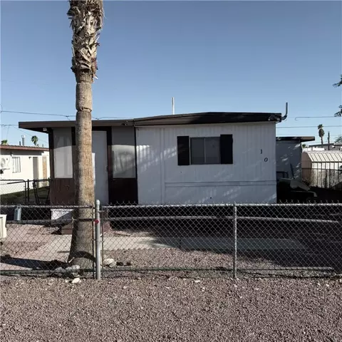 2100 Del Rey Dr, Bullhead City, AZ 86442