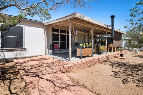 7125 W Agua Fria Dr, Golden Valley, AZ 86413