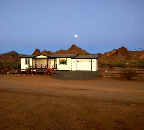 2789 S Naco Rd, Golden Valley, AZ 86413