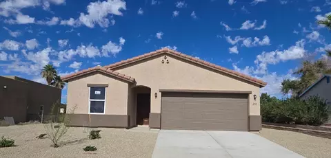 2093 E Desert Lakes Dr, Fort Mohave, AZ 86426