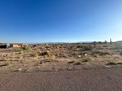 9334 N River Run Dr, Kingman, AZ 86401