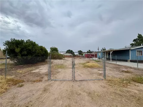 10586 S Star Rd, Mohave Valley, AZ 86440