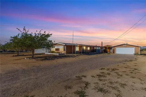 3475 N Adobe Rd, Golden Valley, AZ 86413