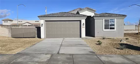 2131 Alan Ladd Dr, Kingman, AZ 86409
