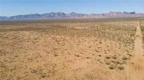 045 S Colorado, Golden Valley, AZ 86413