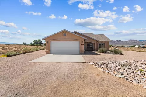 9575 N Saddleback Cir, Kingman, AZ 86401