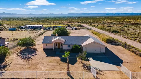 3731 N Bagdad Rd, Golden Valley, AZ 86413