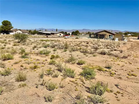 7623 E Sugarloaf St, Kingman, AZ 86401 photo 5