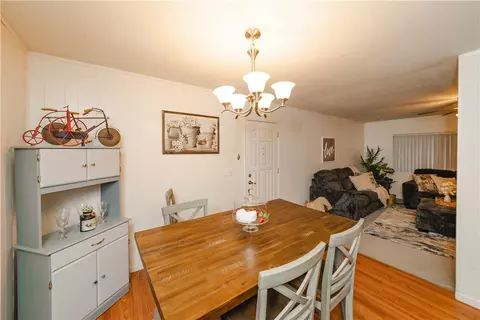 Dining - 3755 E Diagonal Way, Kingman, AZ 86409 photo 3 of 3
