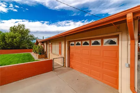 Exterior - 3755 E Diagonal Way, Kingman, AZ 86409 photo 3 of 19