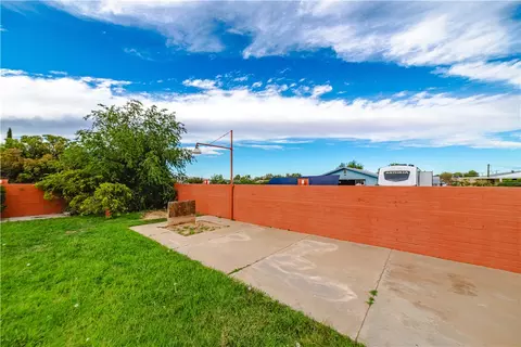 Exterior - 3755 E Diagonal Way, Kingman, AZ 86409 photo 14 of 19