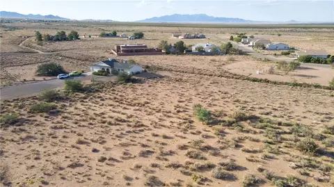 7950 E Saddleback Pl, Kingman, AZ 86401 photo 11