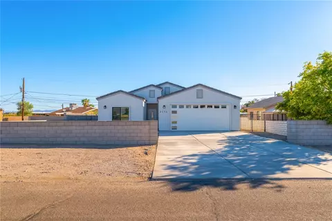 2274 W Riverview Cir, Bullhead City, AZ 86442