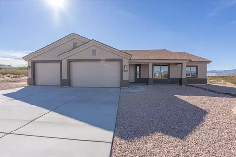 7072 E Stetson Dr Ave, Kingman, AZ 86401