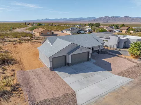 View/Area - 7152 E Stetson Dr Ave, Kingman, AZ 86401 photo 5 of 5