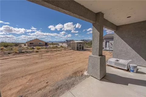 Exterior - 7152 E Stetson Dr Ave, Kingman, AZ 86401 photo 2 of 2