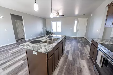 Kitchen - 7152 E Stetson Dr Ave, Kingman, AZ 86401 photo 2 of 3