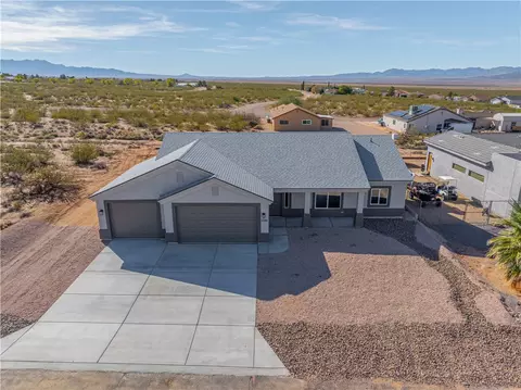 7152 E Stetson Dr Ave, Kingman, AZ 86401