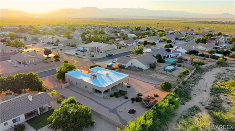 2898 Rawhide Dr, Kingman, AZ 86401