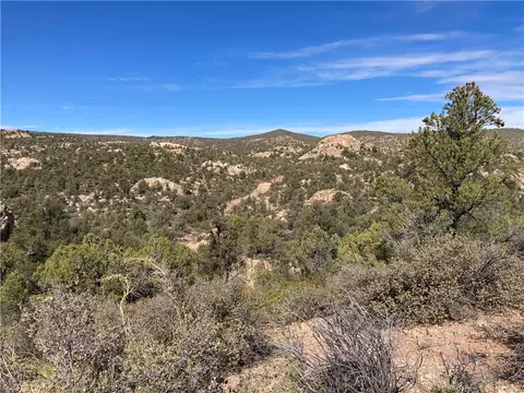 000 E Mystic Canyon Rd, Kingman, AZ 86401