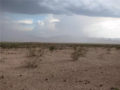 600 S Of Vega Rd, Topock, AZ 86436