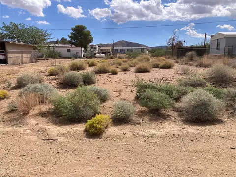 9430 N Diamond Bar Ave, Kingman, AZ 86401
